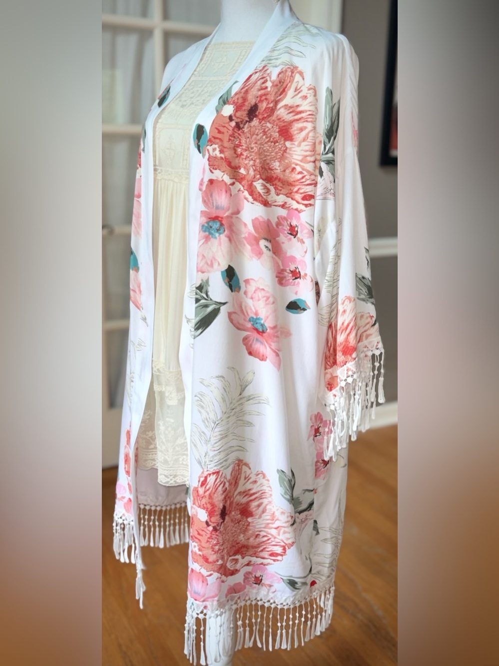 Title

Boho Floral Kimono Cardigan Tassel Fringe White Pink Rayon Cover Up